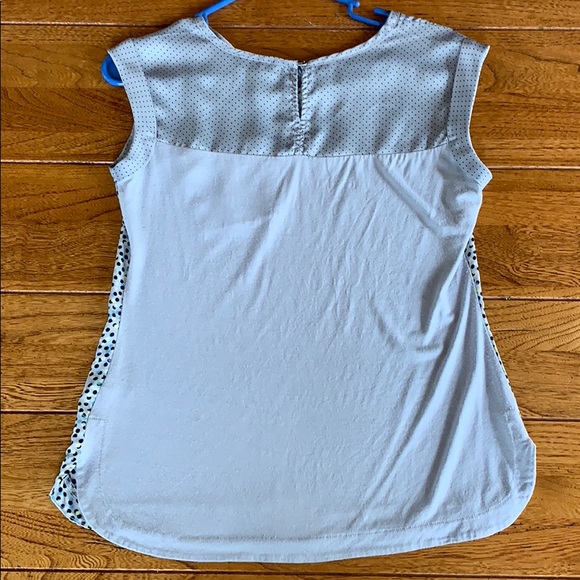 Fun Short Sleeve Top! - Picture 4 of 4